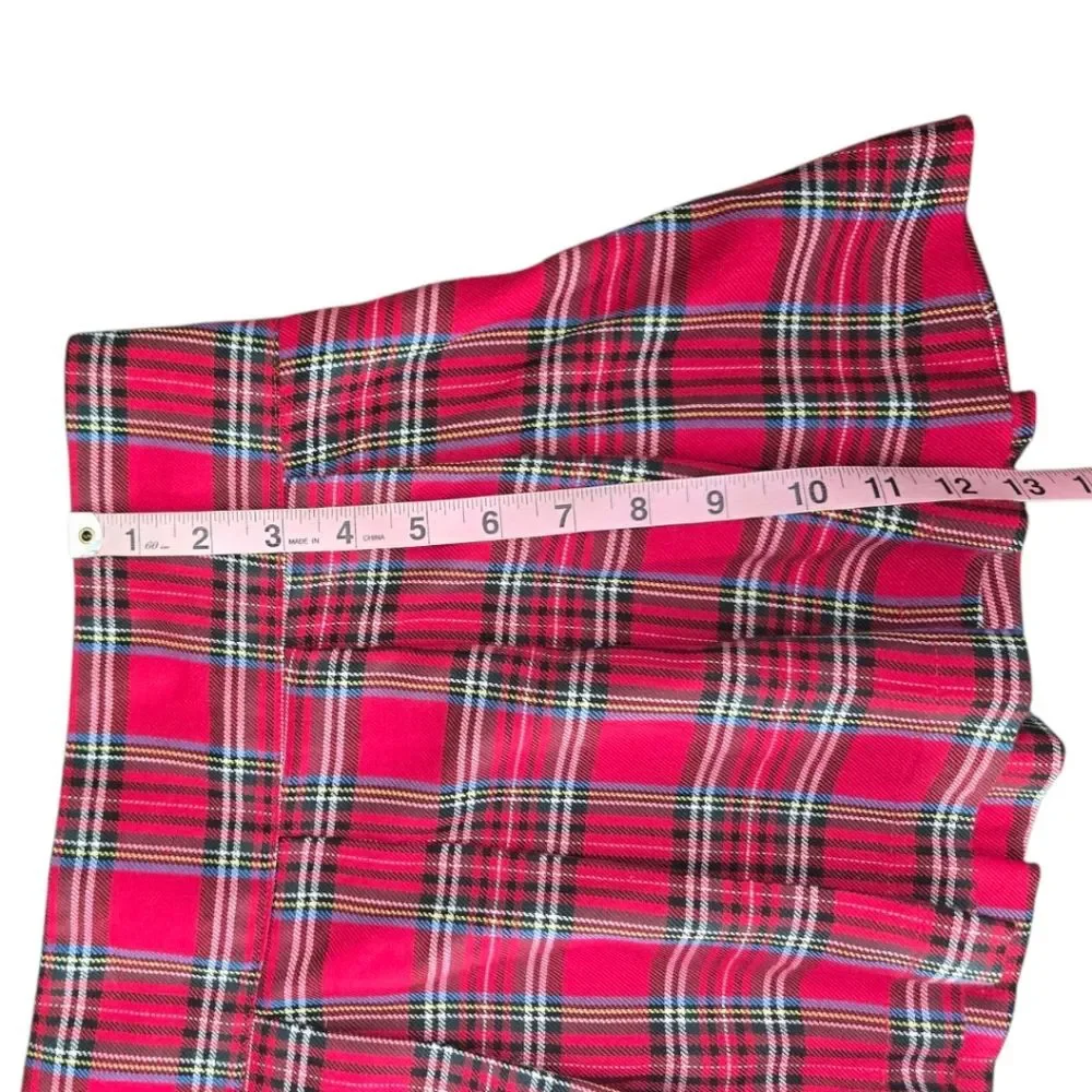 Hot Topic this vibrant