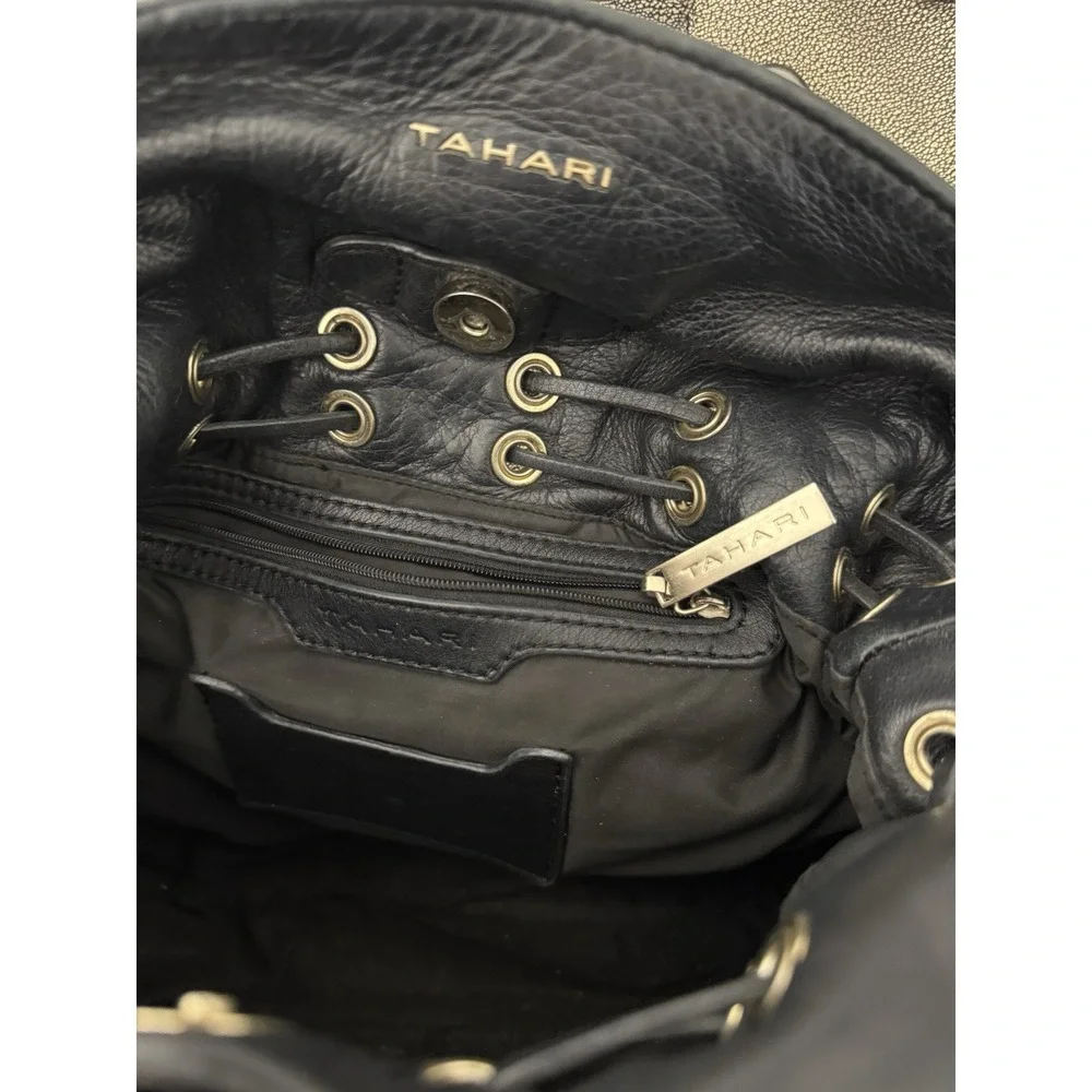 TAHARI‎ BLACK LEATHER SHOULDER BAG
