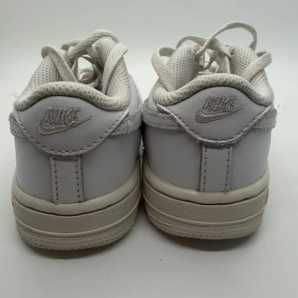 Nike iconic air