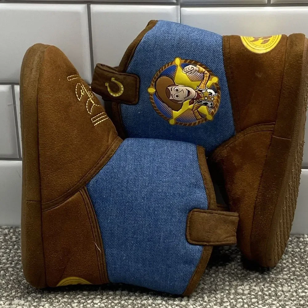 N/A slipper boots