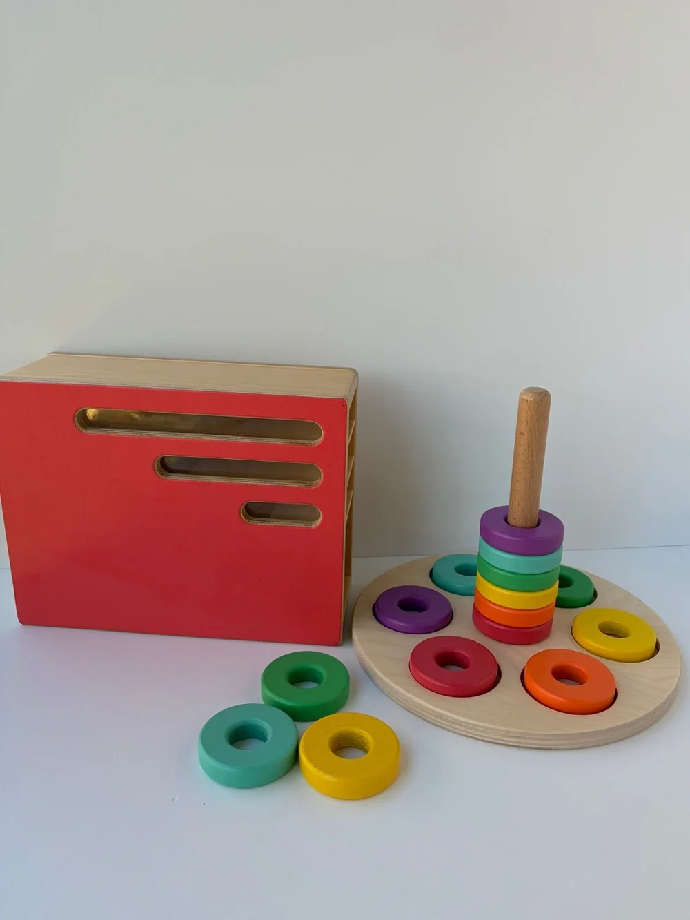 Lovevery Wooden Ring Flexible Stacker and Count & Slide Chute -‎ Babbler Realist