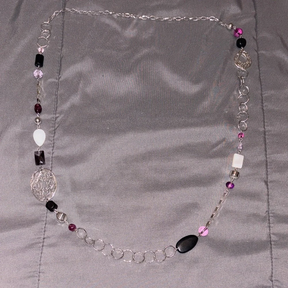 The Limited chic necklace