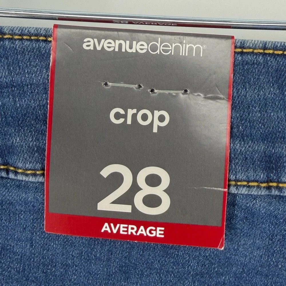 Avenue denim crop