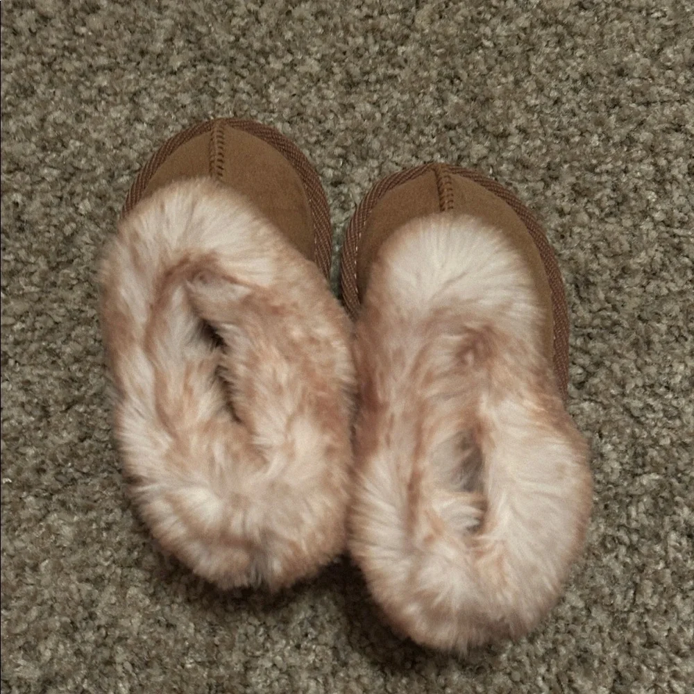 Cozy Brown and Cream Fur Slippers