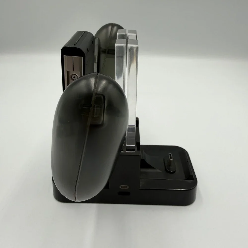 Orzly charging station