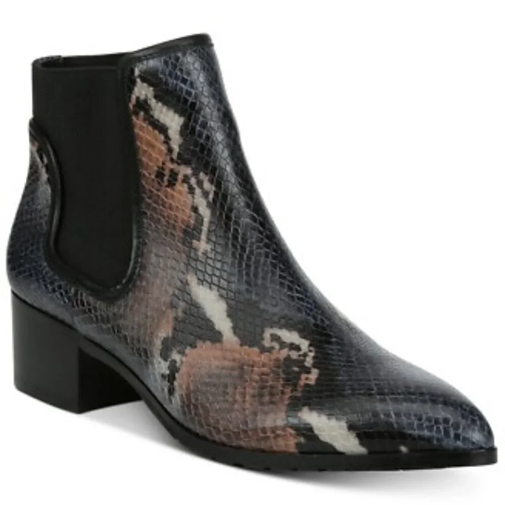 Donald J. Pliner bootie toe