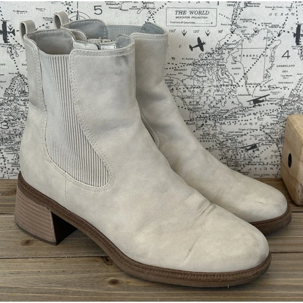 Dr. Scholls step into