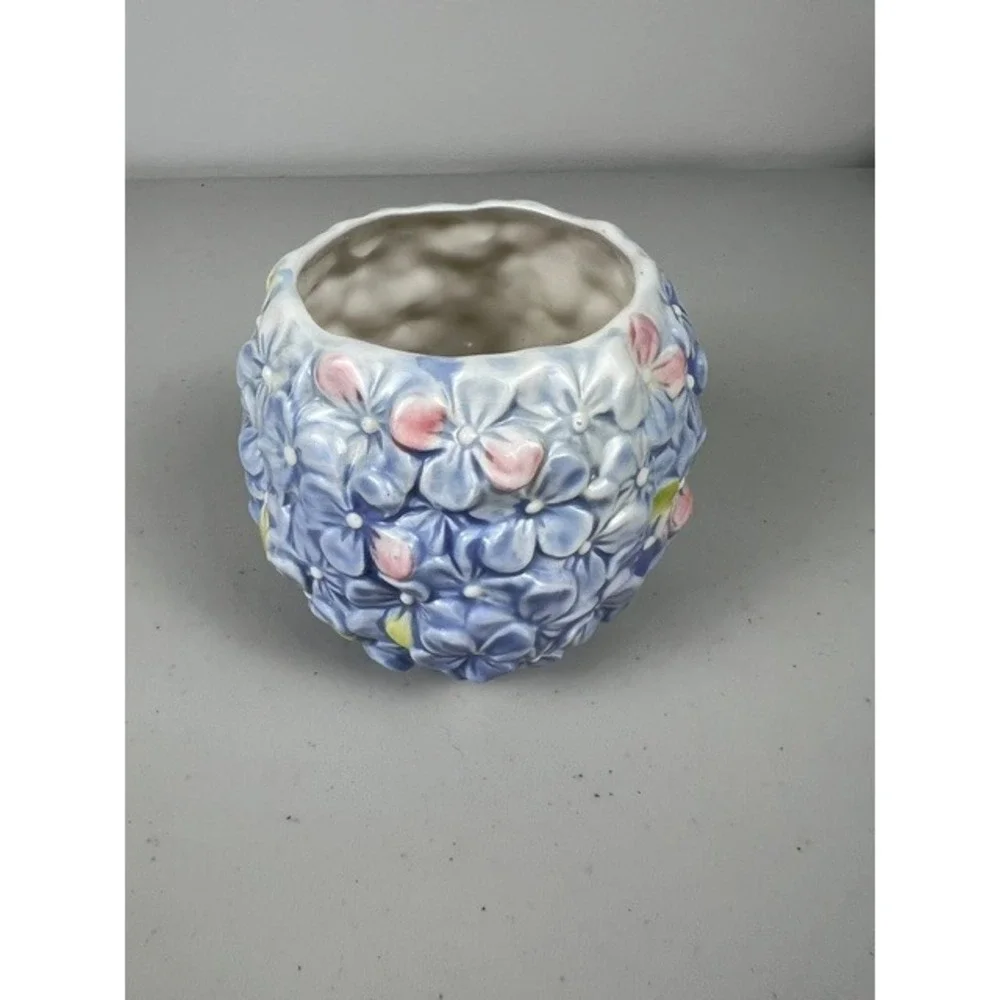N/A charming ceramic