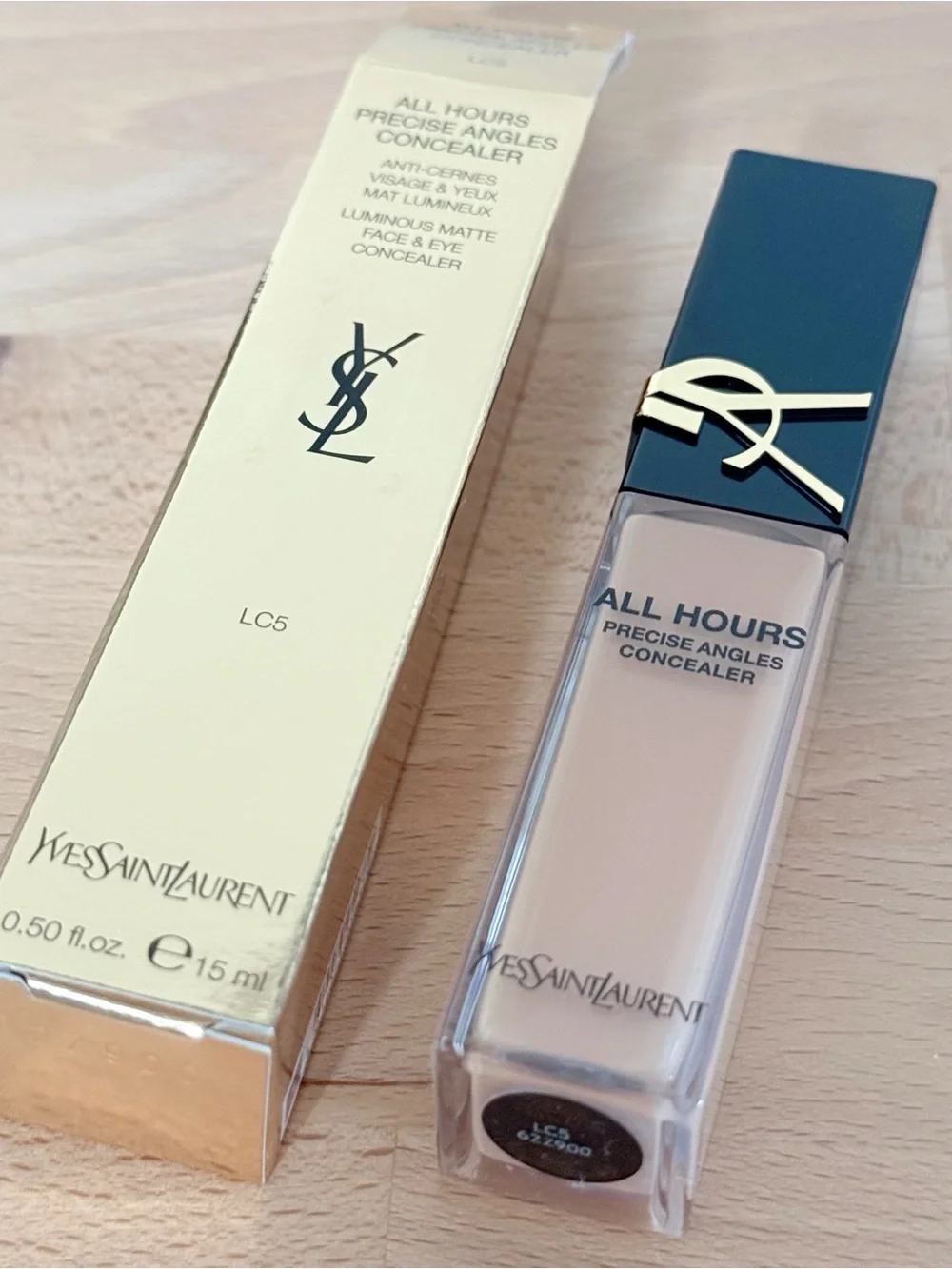 Yves Saint Laurent item ysl