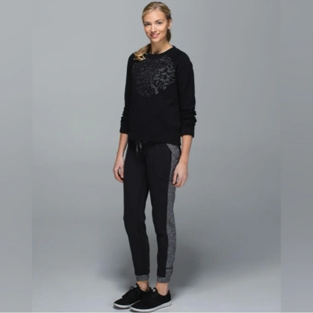 LULULEMON Snapshot Crew in Black - 6