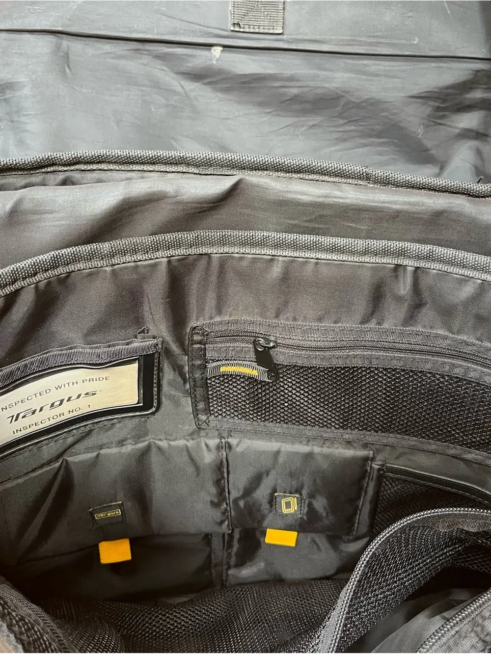 Targus sleek messenger