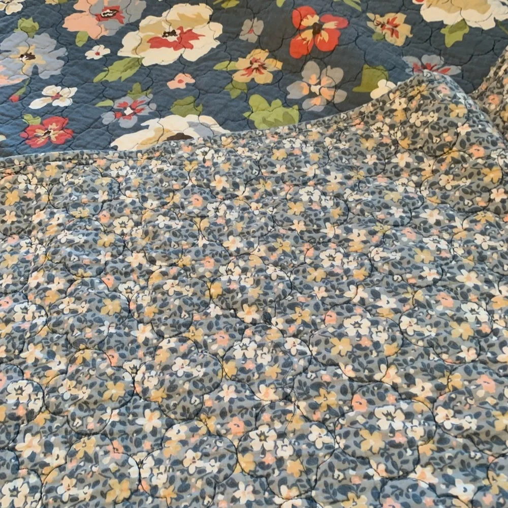 Home Classics floral reversible