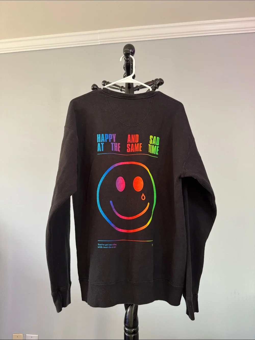 Comfort Wash black crewneck