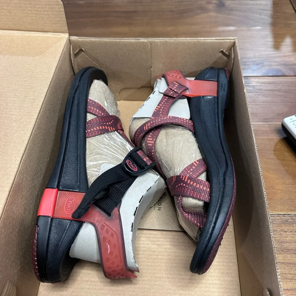 Chaco ZCanyon 2 Sandals Mens M9 Vapor Port‎ Rouge Red Black Outdoor Hiking NIB