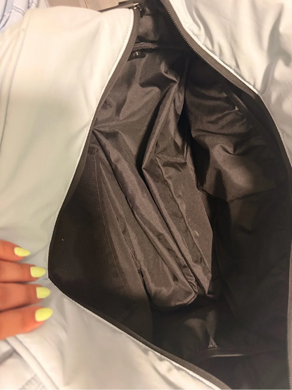 N/A luka duffel