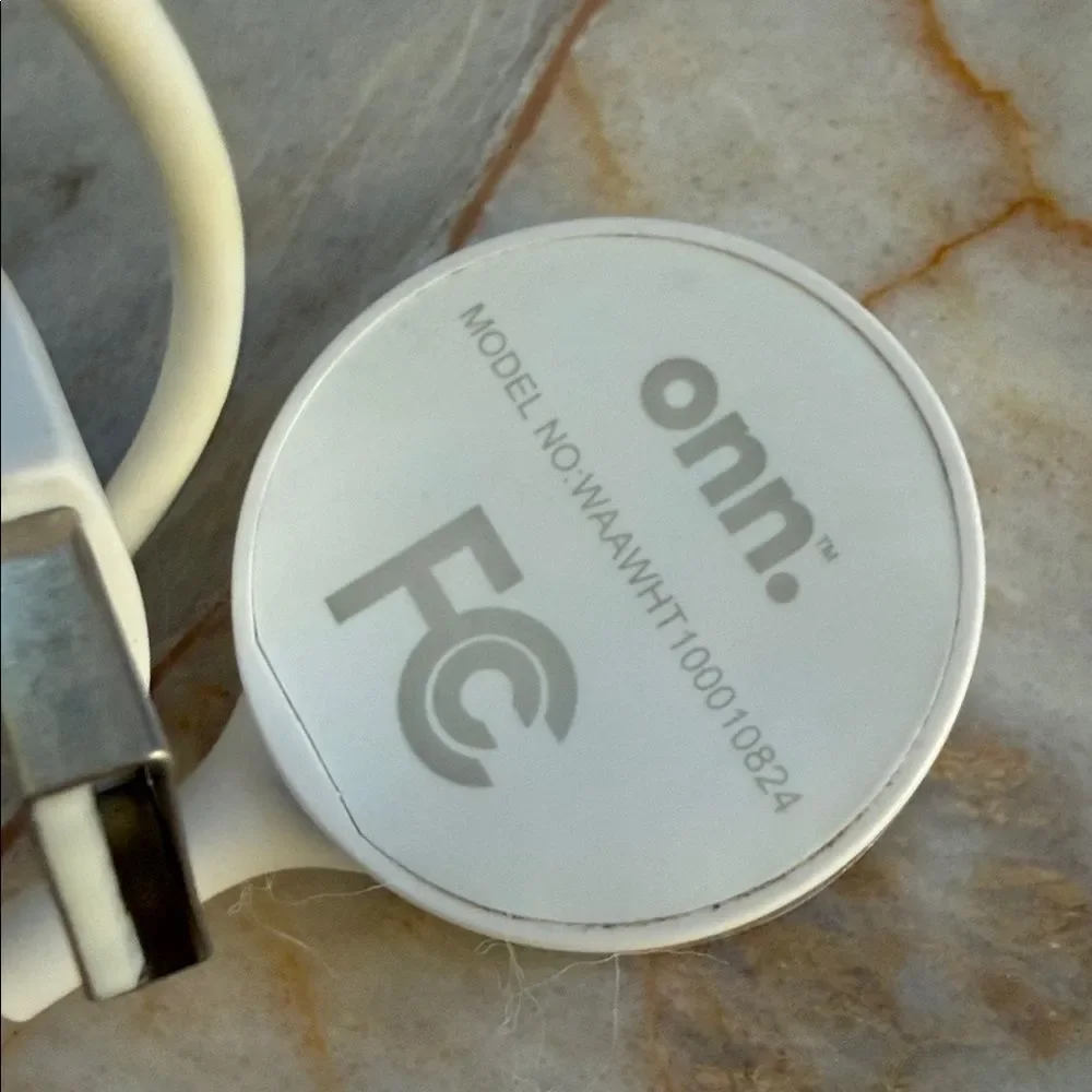onn. Magnetic Charging Cable for Apple Watch USB-A White WAAWHT100010824
