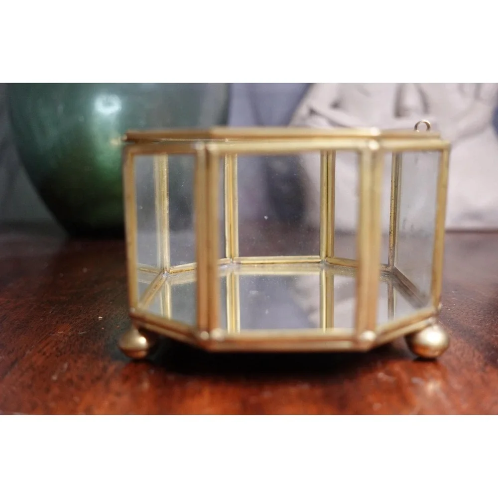N/A vintage display