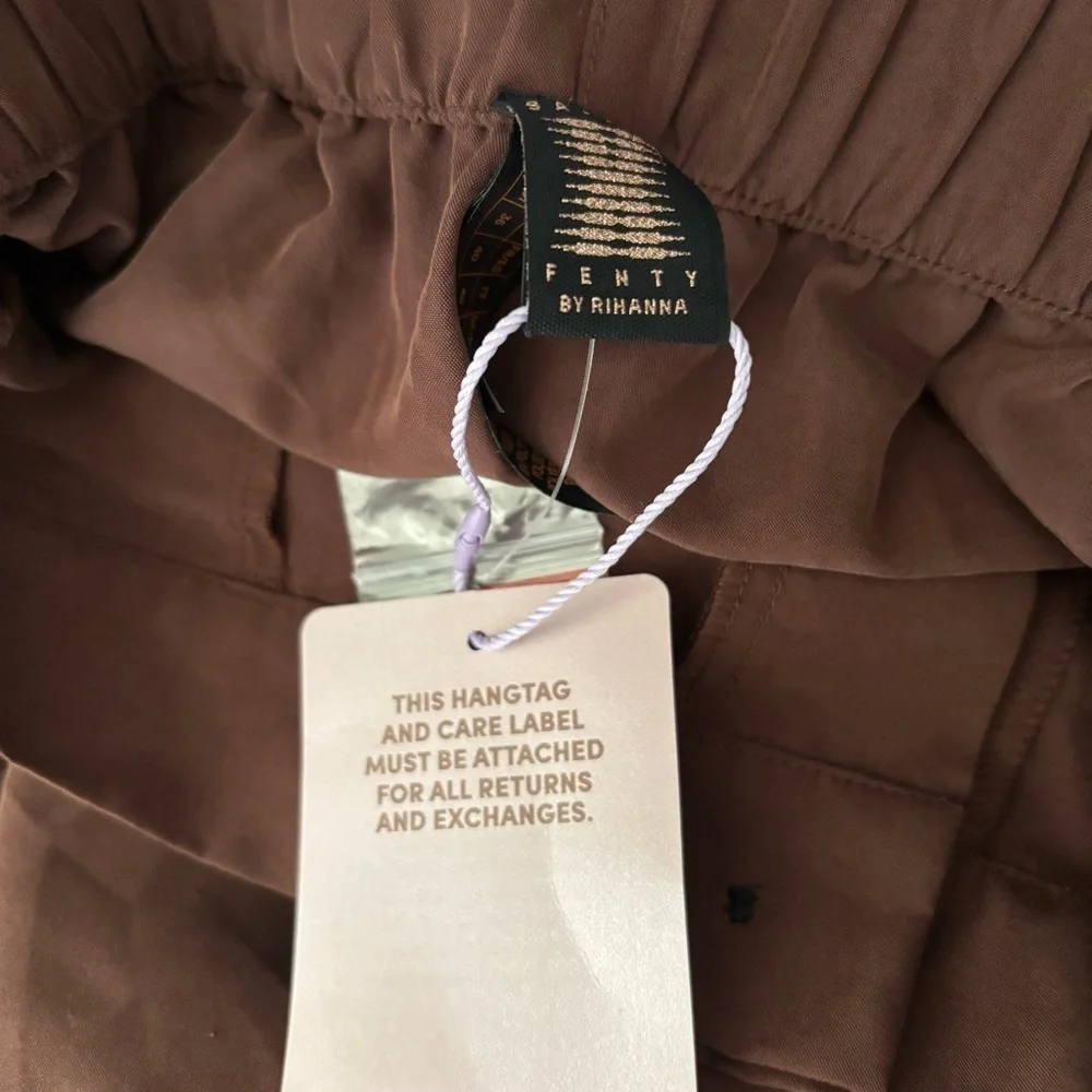 Fenty Beauty nwt savage