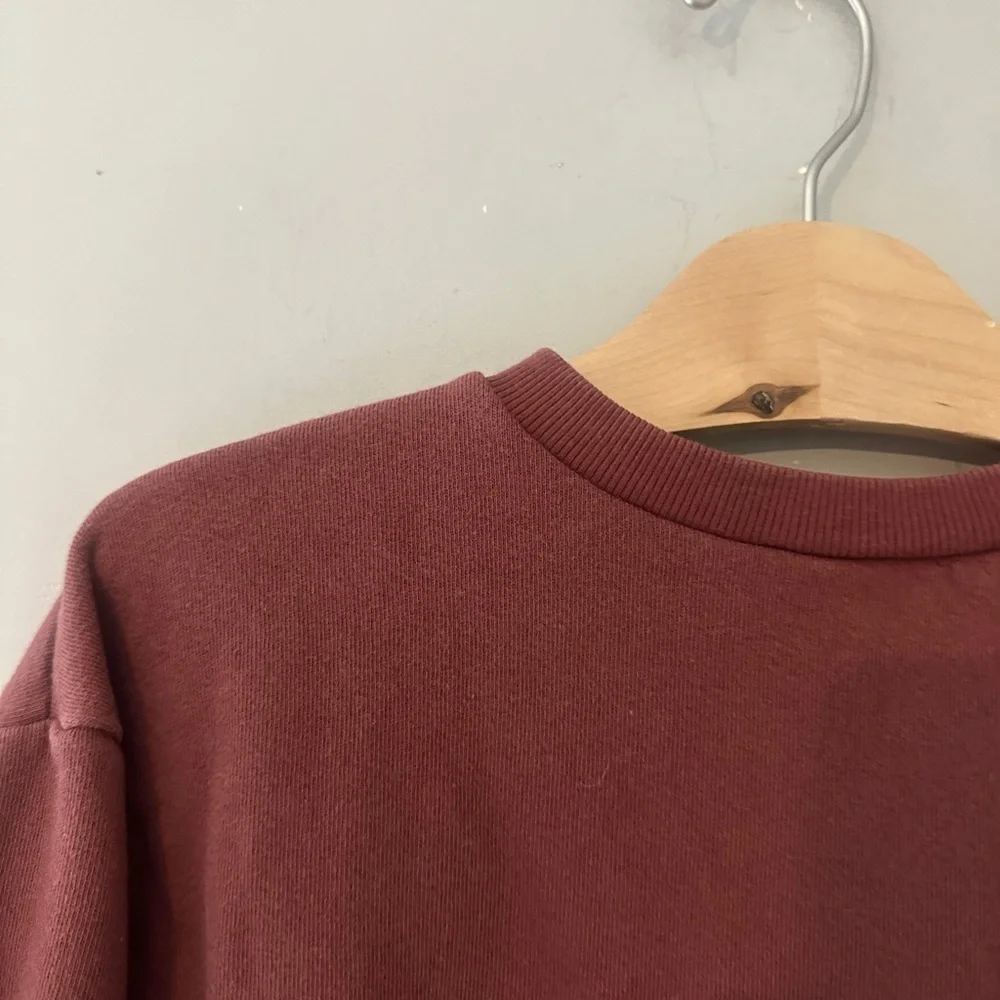 Zara follow us
