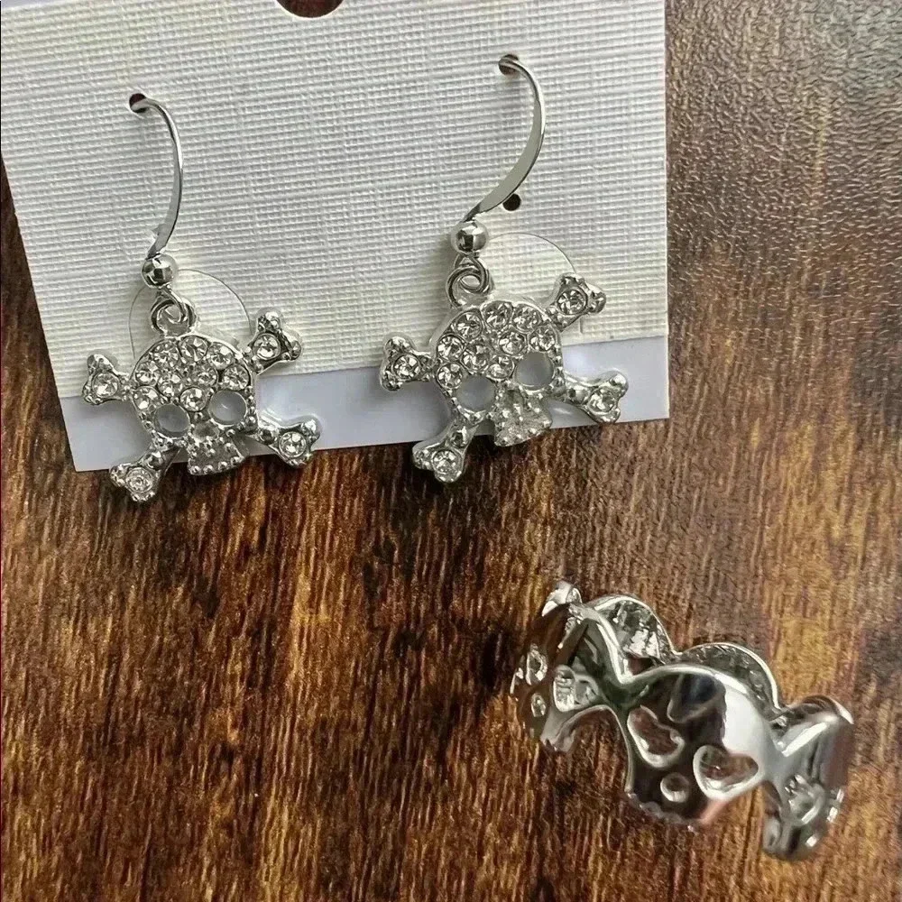 N/A set skull