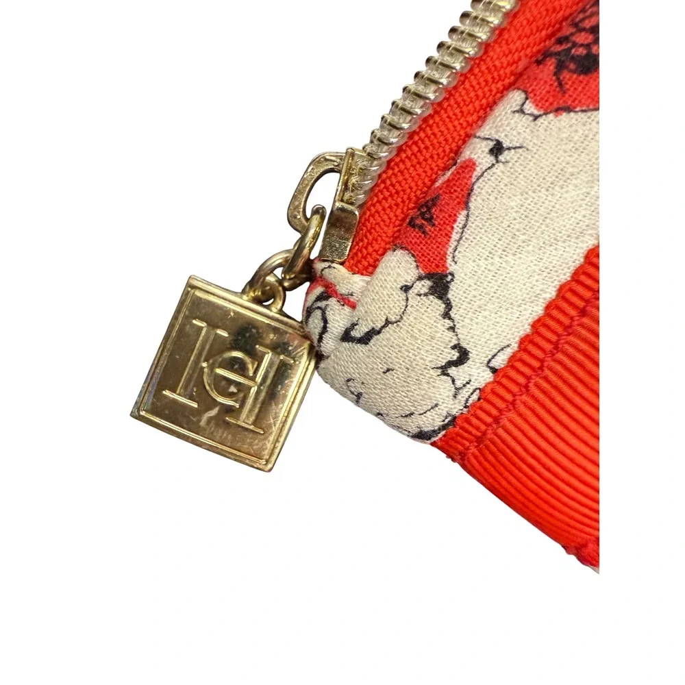 Carolina Herrera stylish functional