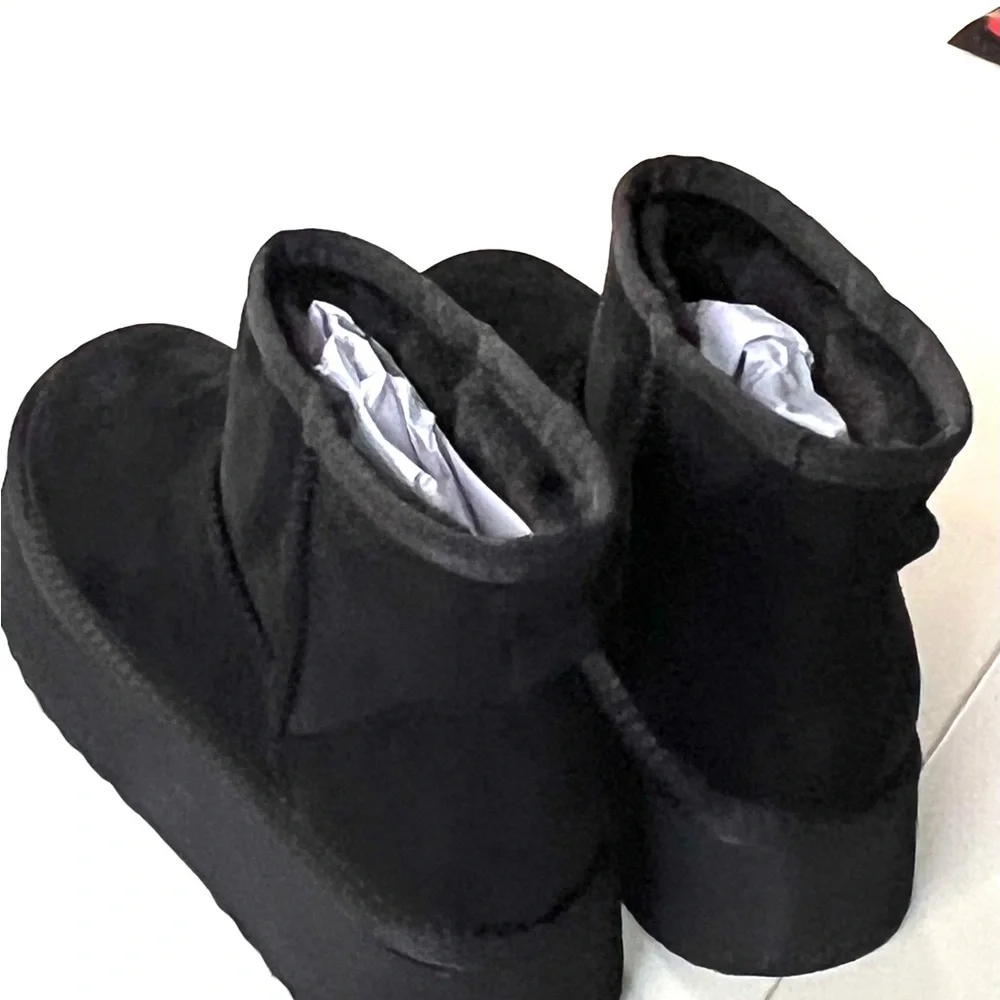 Steve Madden shearling rear