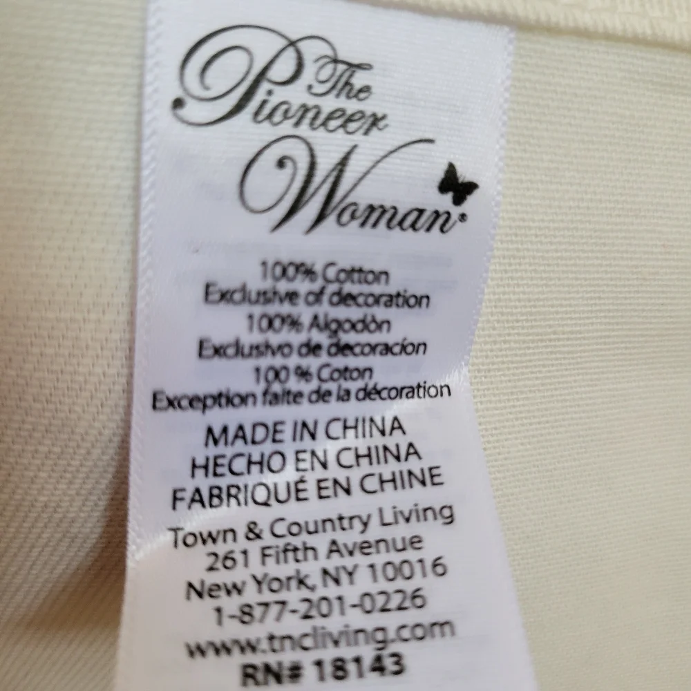 Home Sweet Home  Embroidered Tea Towel ~ Pioneer Woman ~ GUC ~ FINAL PRICE!