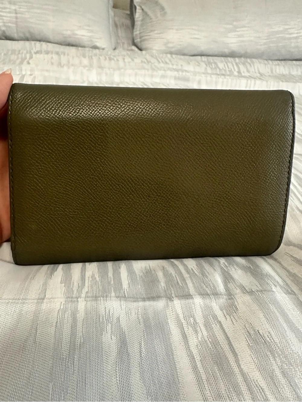 CHANEL guc compact