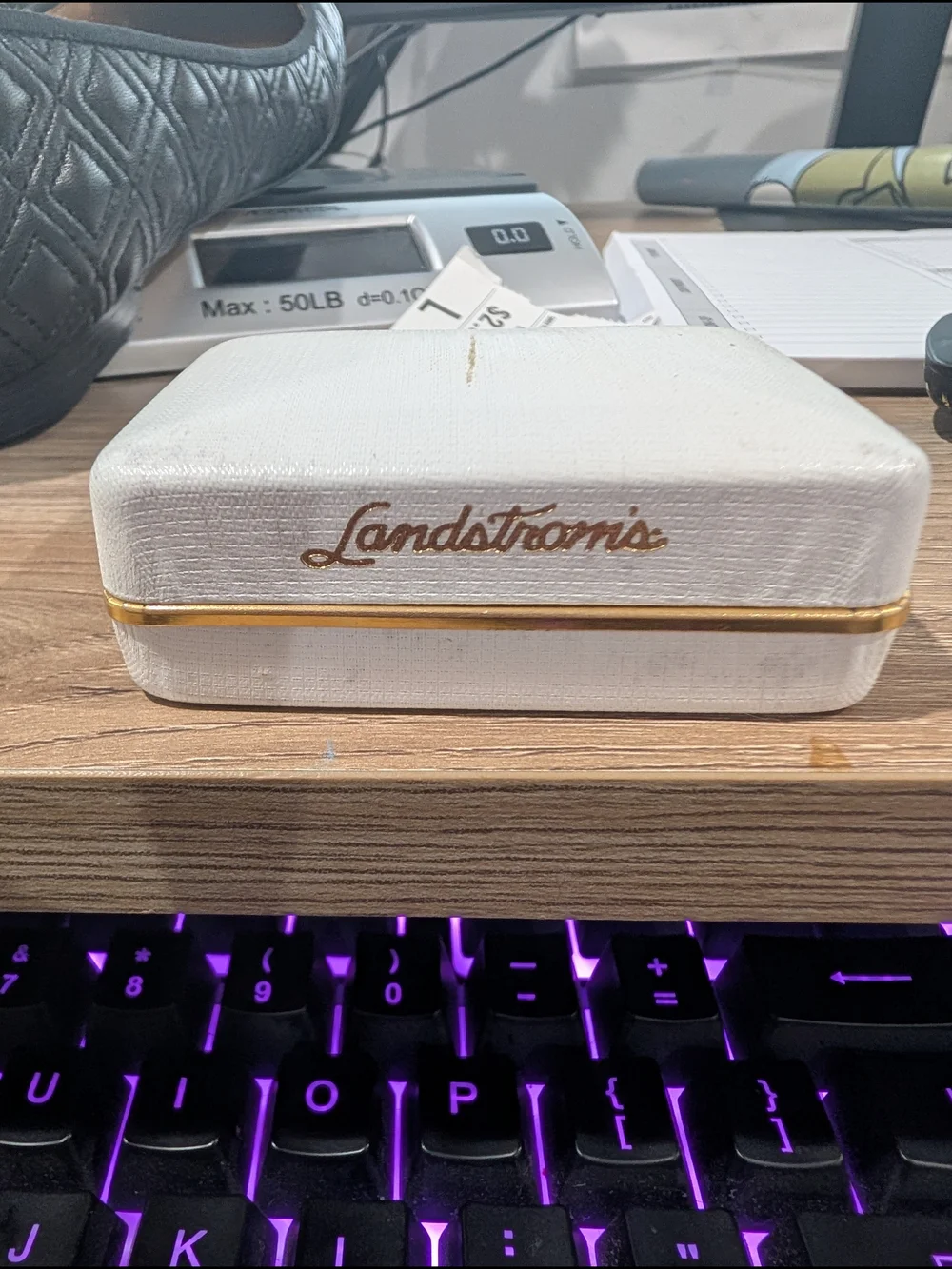 Landstroms classic black
