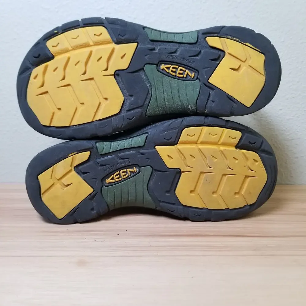 Keen kids size