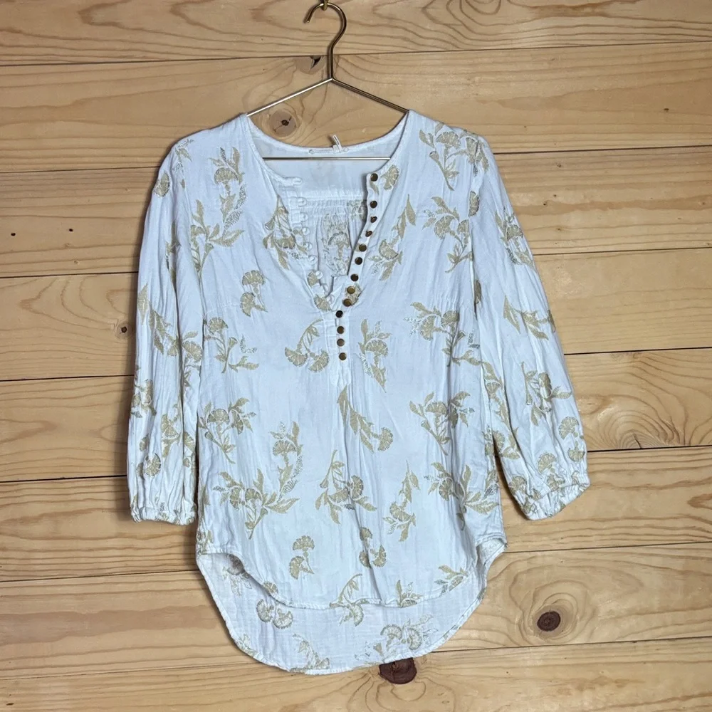 Anthropologie light cream