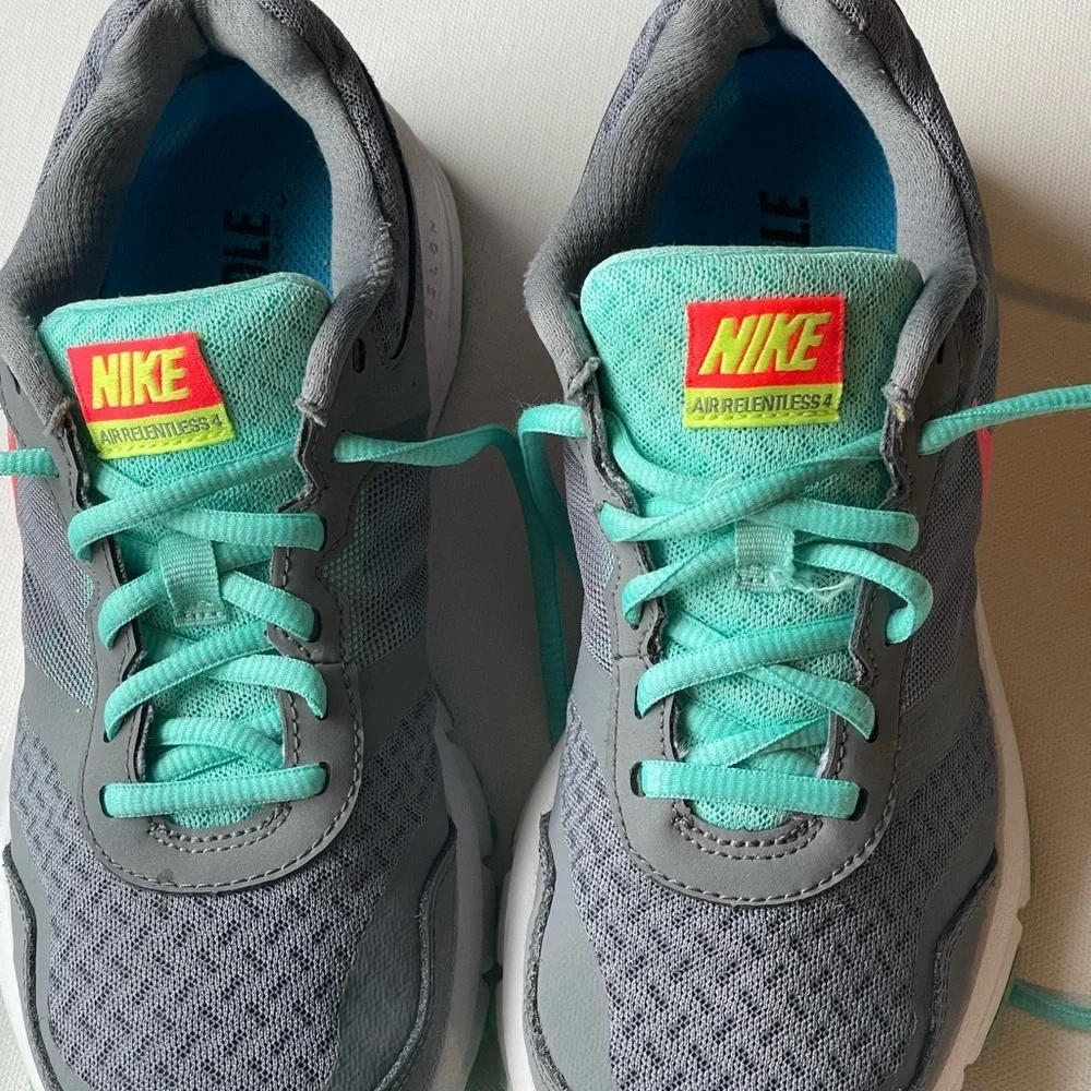 Nike womens athletic