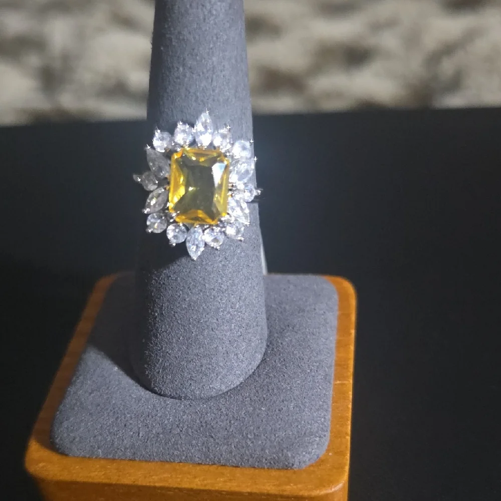ALLURE  Yellow and Silver Gemstone Ring