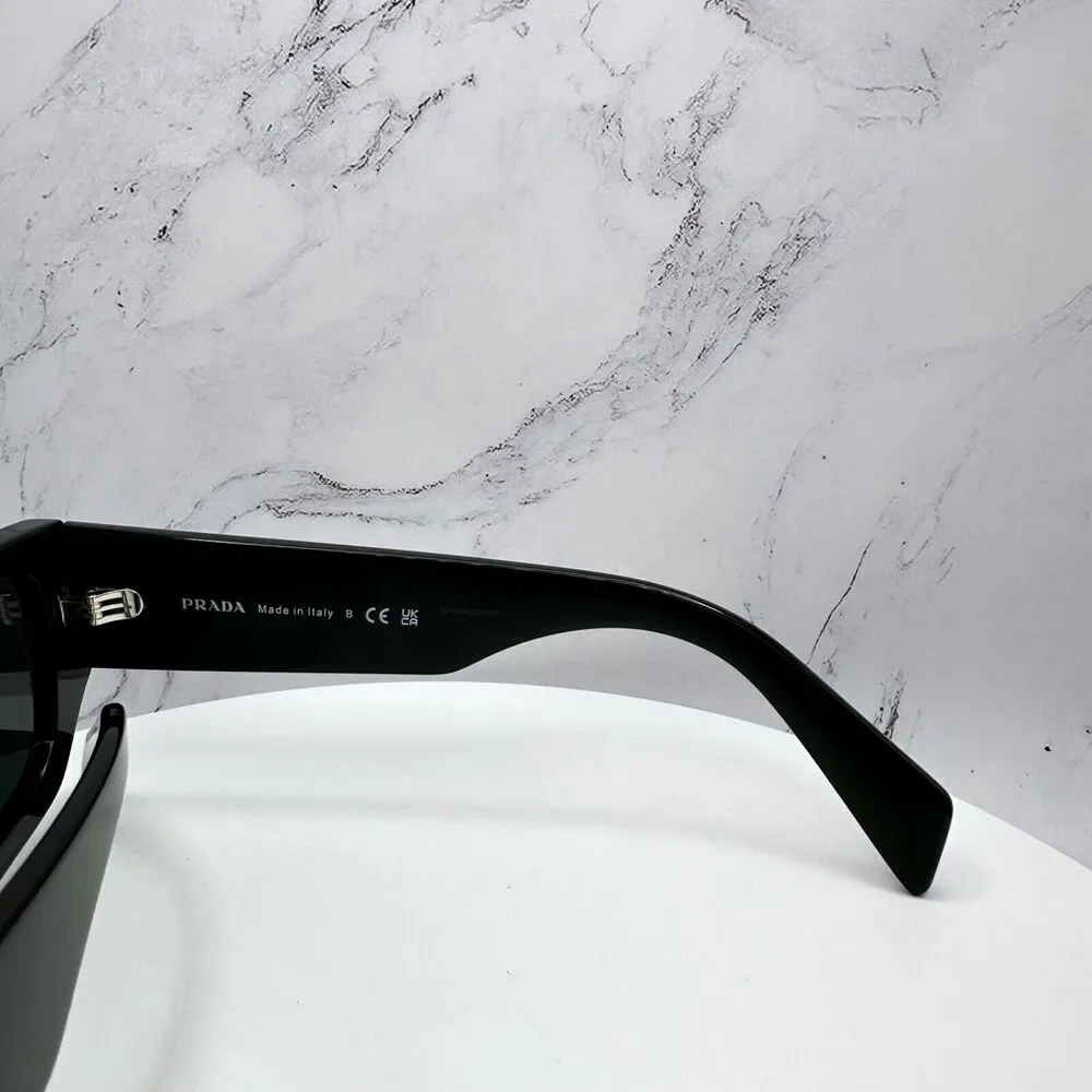 Prada 500 satisfied