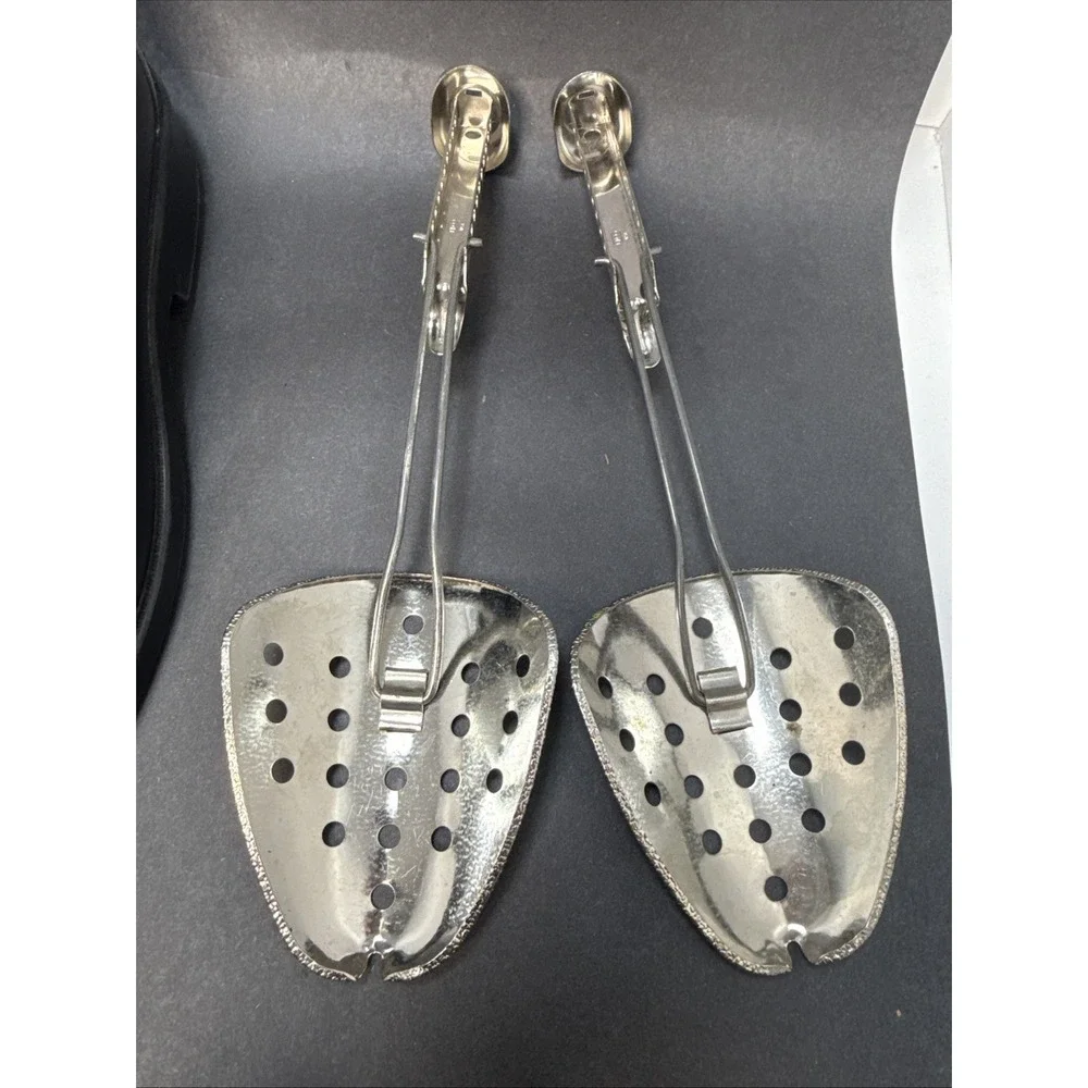 Brassboot black leather