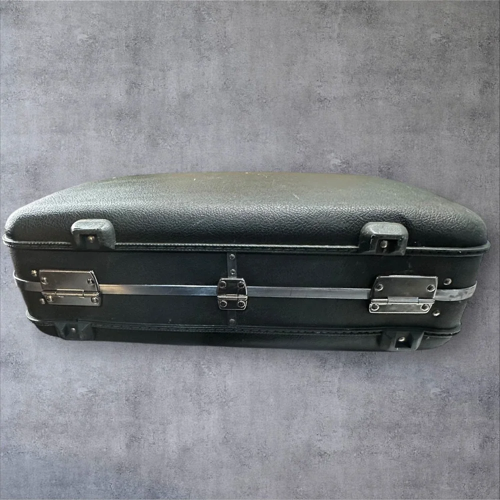 American Tourister this vintage