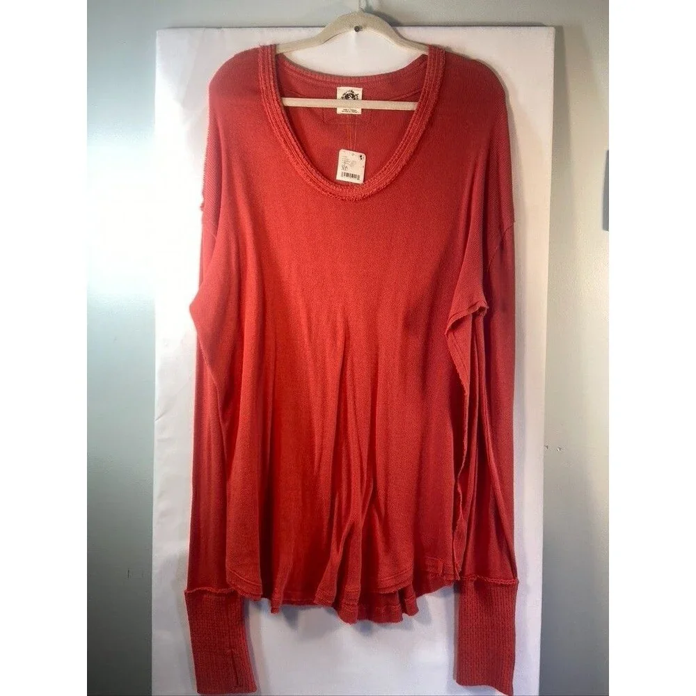 WE THE FREE WOMENS XLARGE RED LONG SLEEVE PULLOVER SWEATER NEW