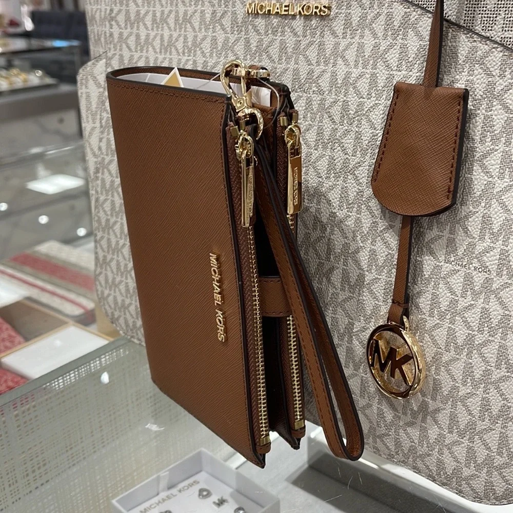 MICHAEL KORS LARGE DOUBLE ZIP WRISTLET WALLET PHONE CASE