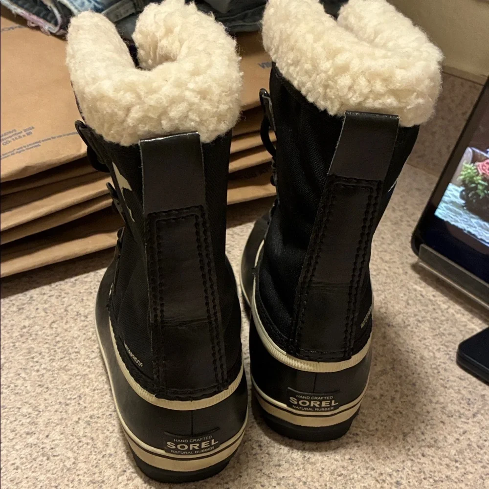 Sorel warm durable