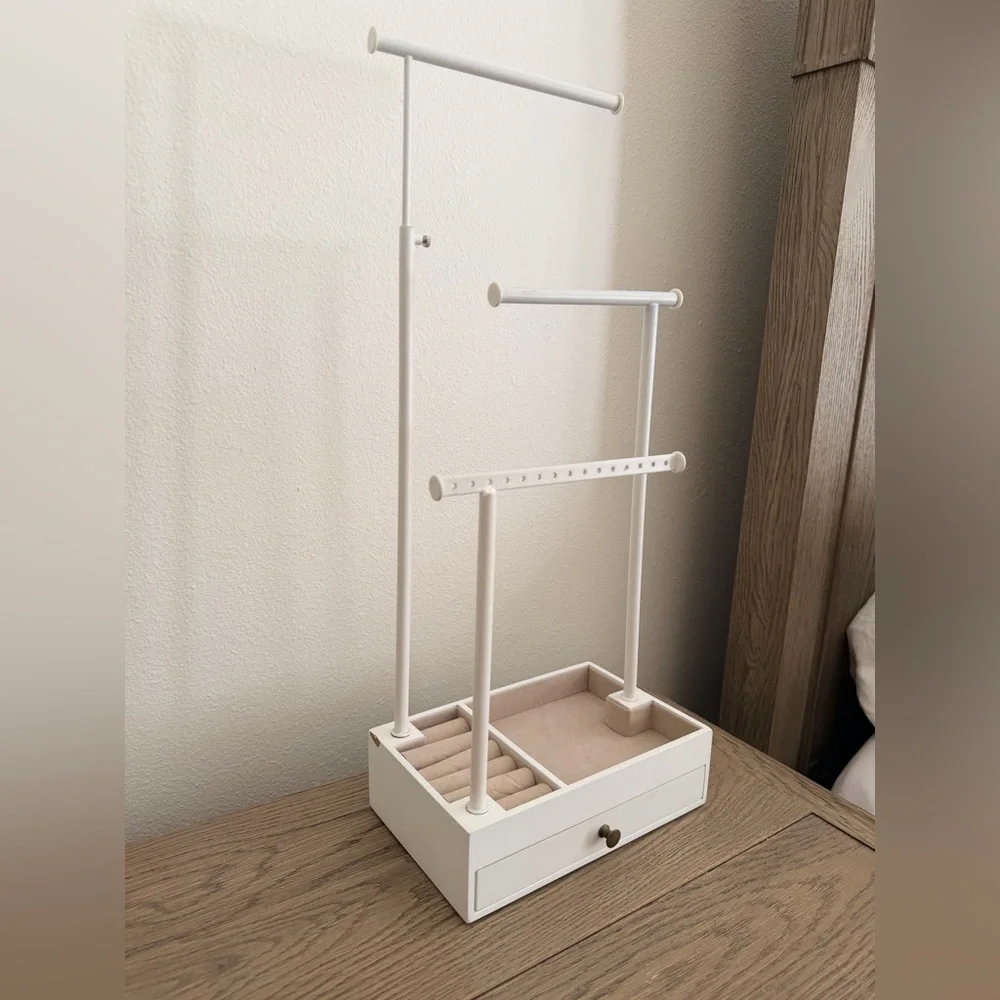 N/A elegant white