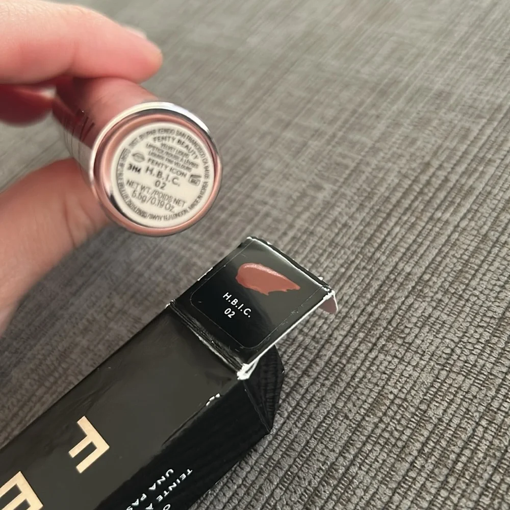 FENTY Icon Velvet Liquid Lipstick 5.5g/0.19 oz H.B.I.C 02