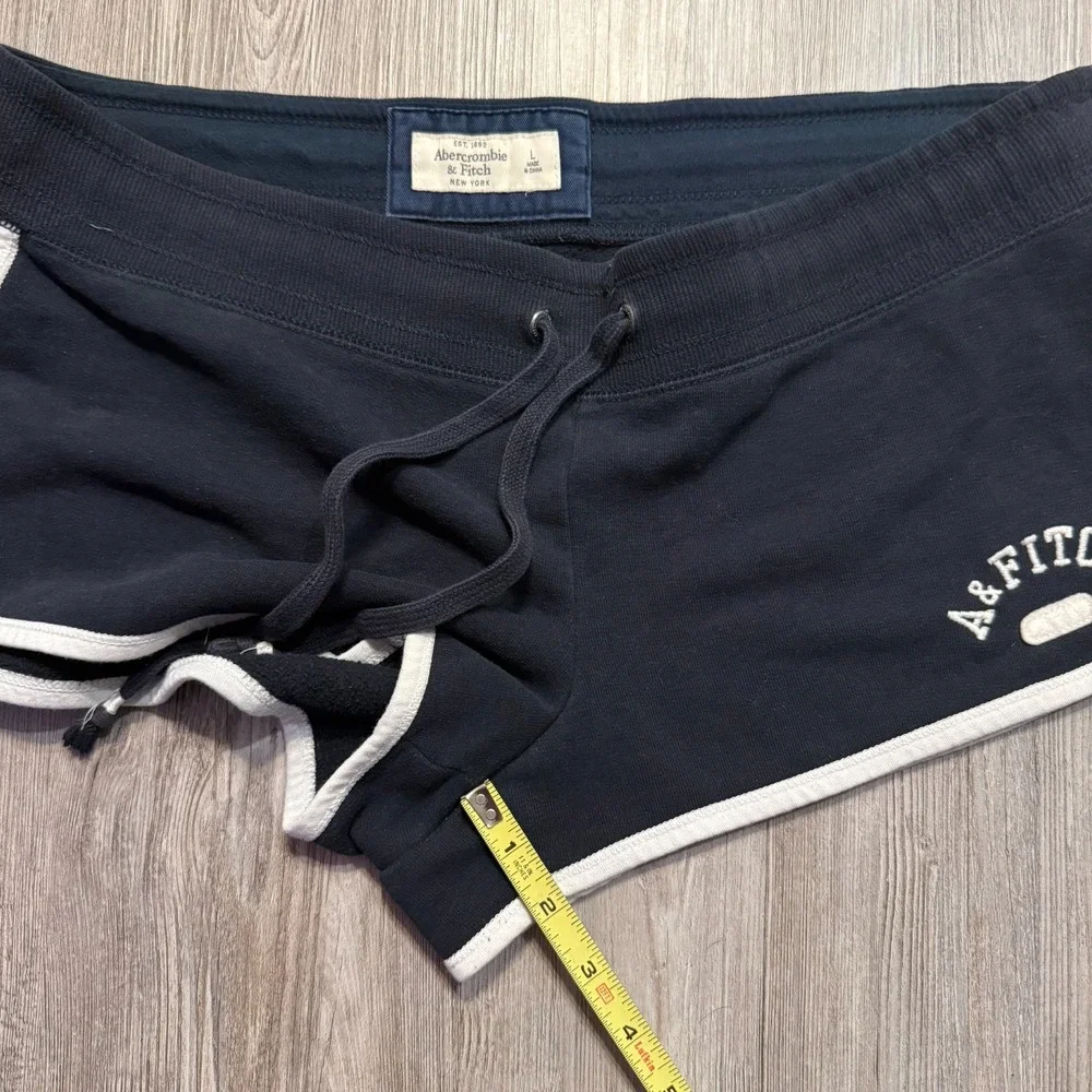 Abercrombie & Fitch good measurements