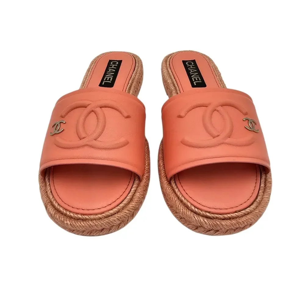 CHANEL authentic cc