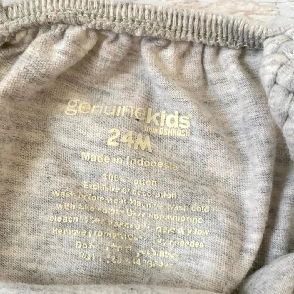 OshKosh Bgosh oshkosh 24m