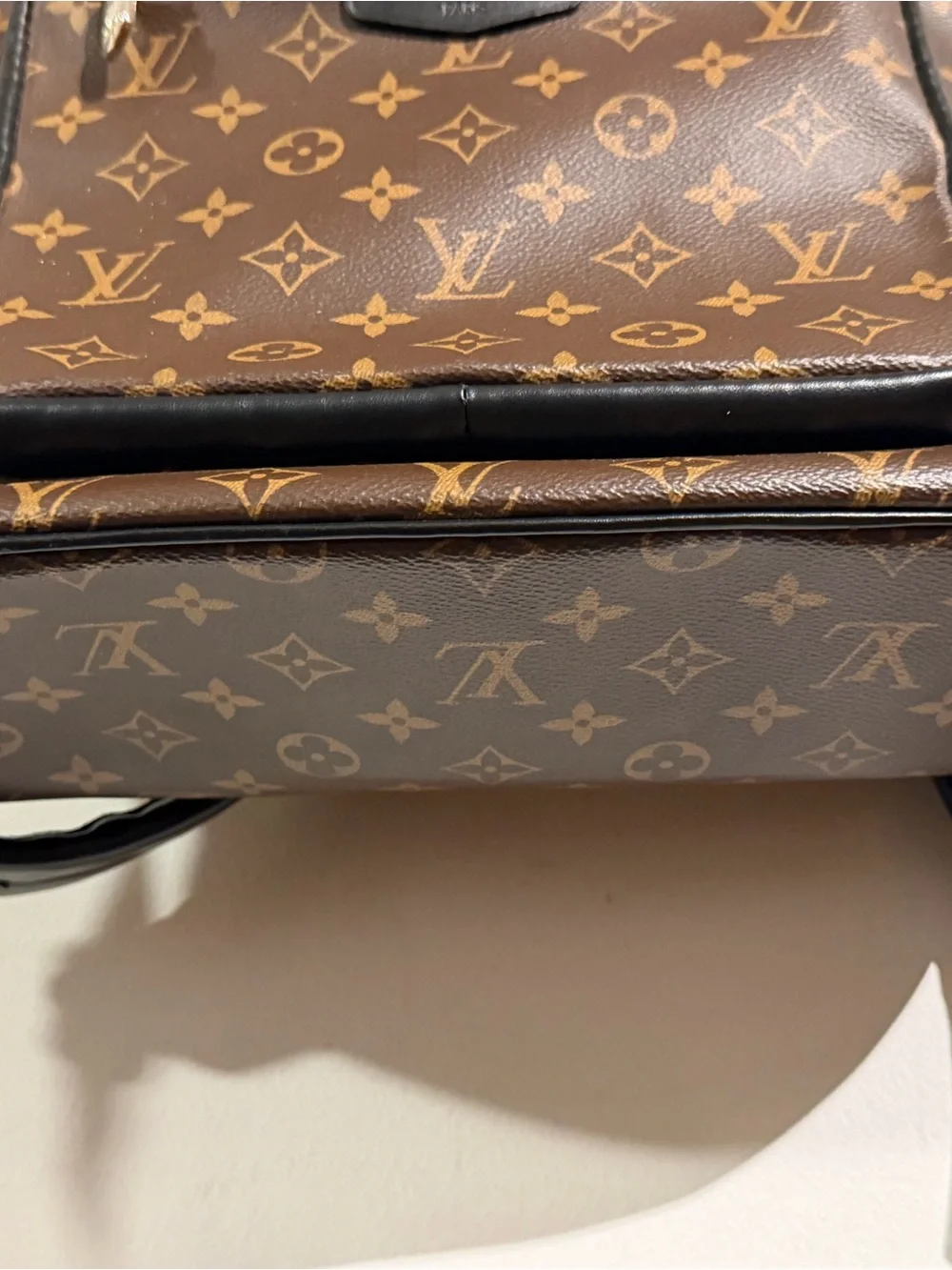 Louis Vuitton classic louis