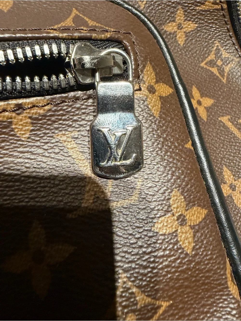 Louis Vuitton classic louis