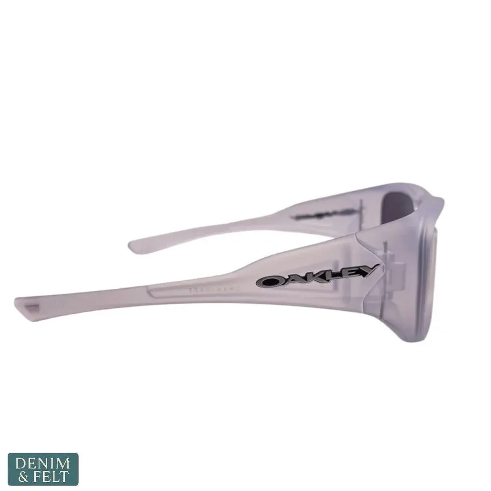 Oakley 🕶️ item