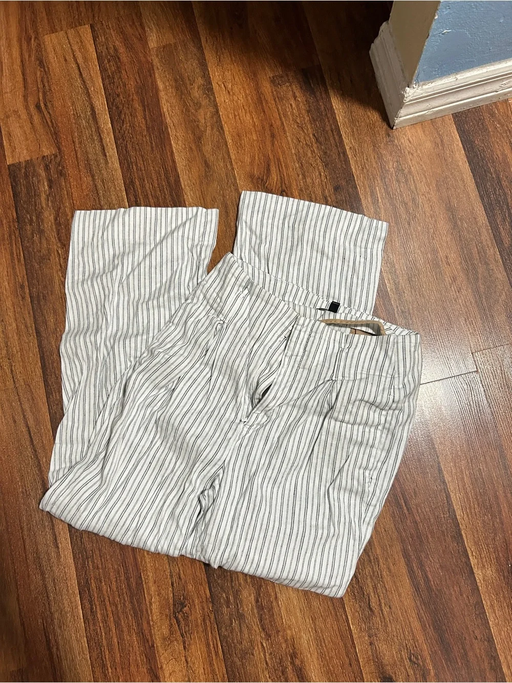 Banana Republic lightweight striped