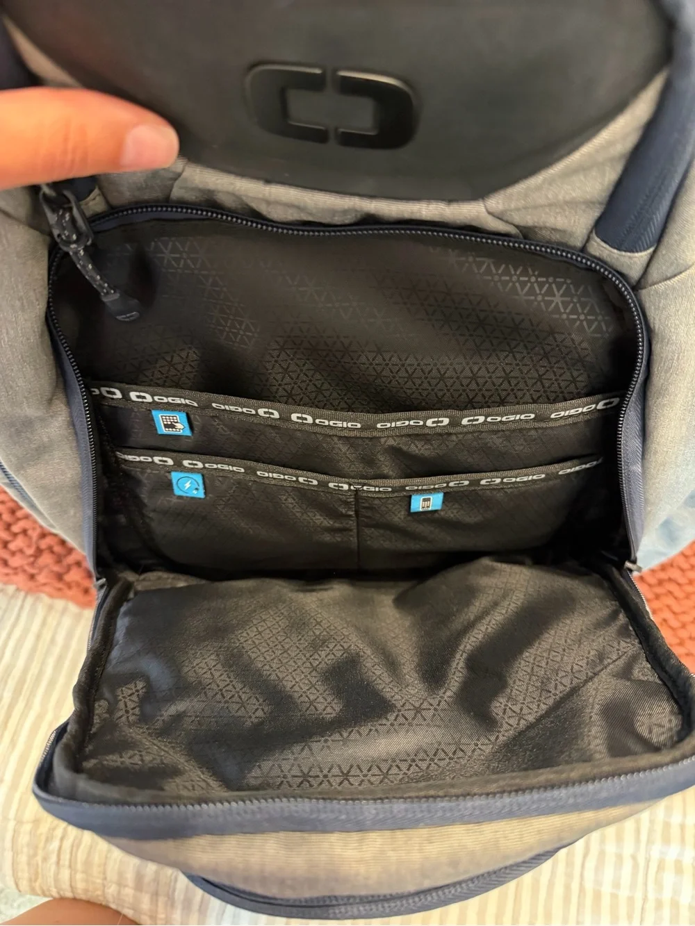 OGIO spacious grey