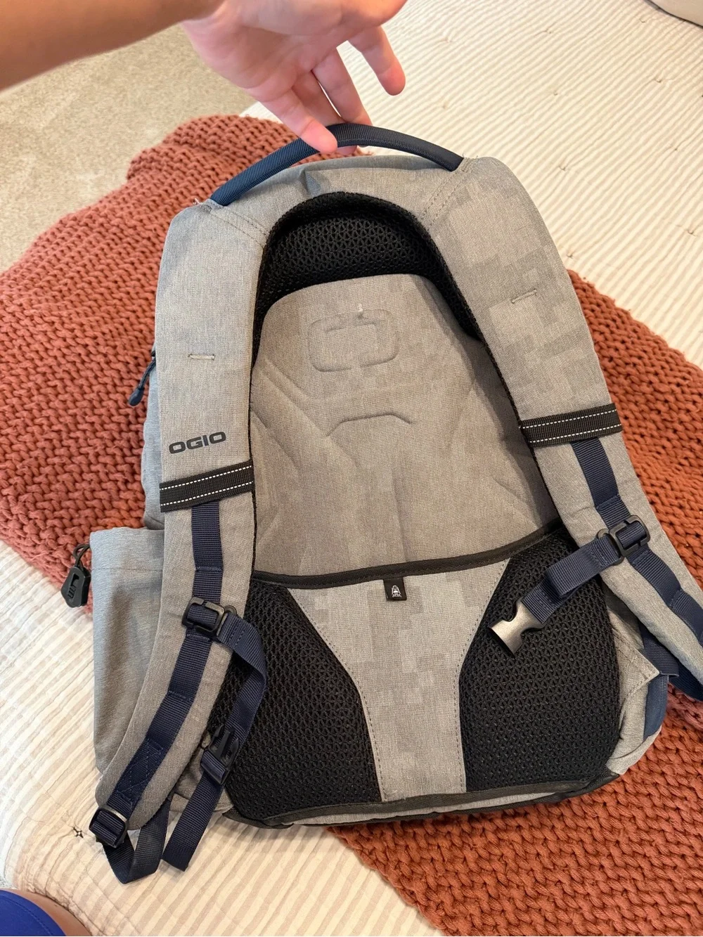 OGIO spacious grey